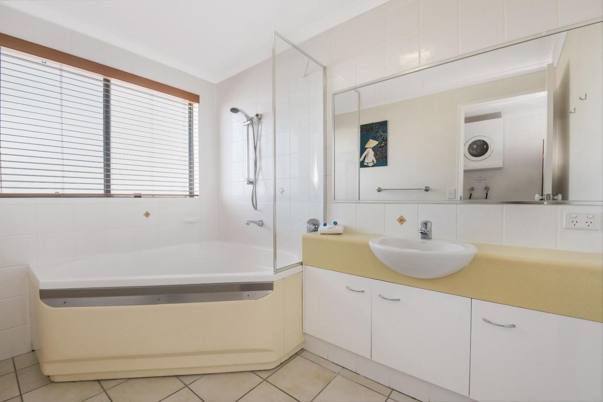 Sunshine Towers Boutique Apartments Maroochydore Esterno foto